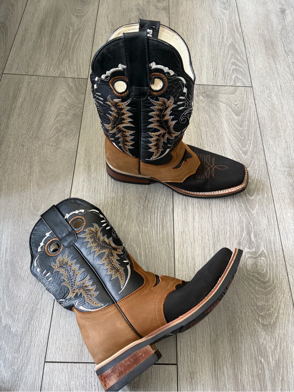 Men's Two-Tone Black and Brown Western Cowboy Boots